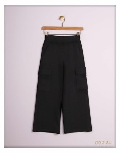 0985 Spodnie 140 czarny